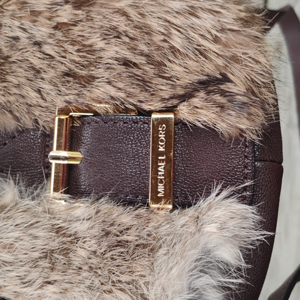 Michael Kors rabbit fur crossbody EUC - Picture 2 of 9